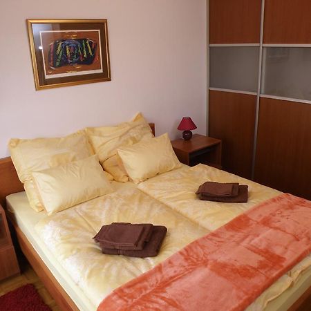 Prestige Apartman Zagreb Bagian luar foto