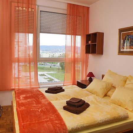 Prestige Apartman Zagreb Bagian luar foto