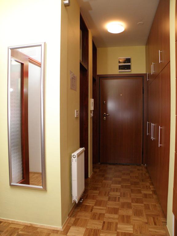Prestige Apartman Zagreb Bagian luar foto