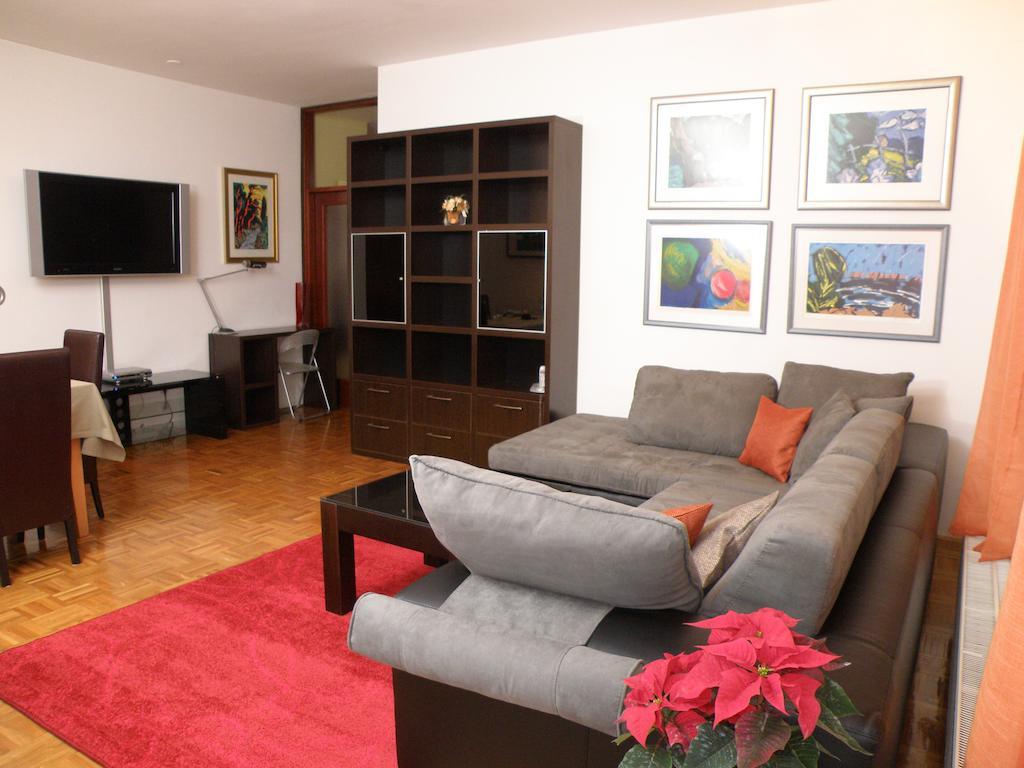 Prestige Apartman Zagreb Bagian luar foto
