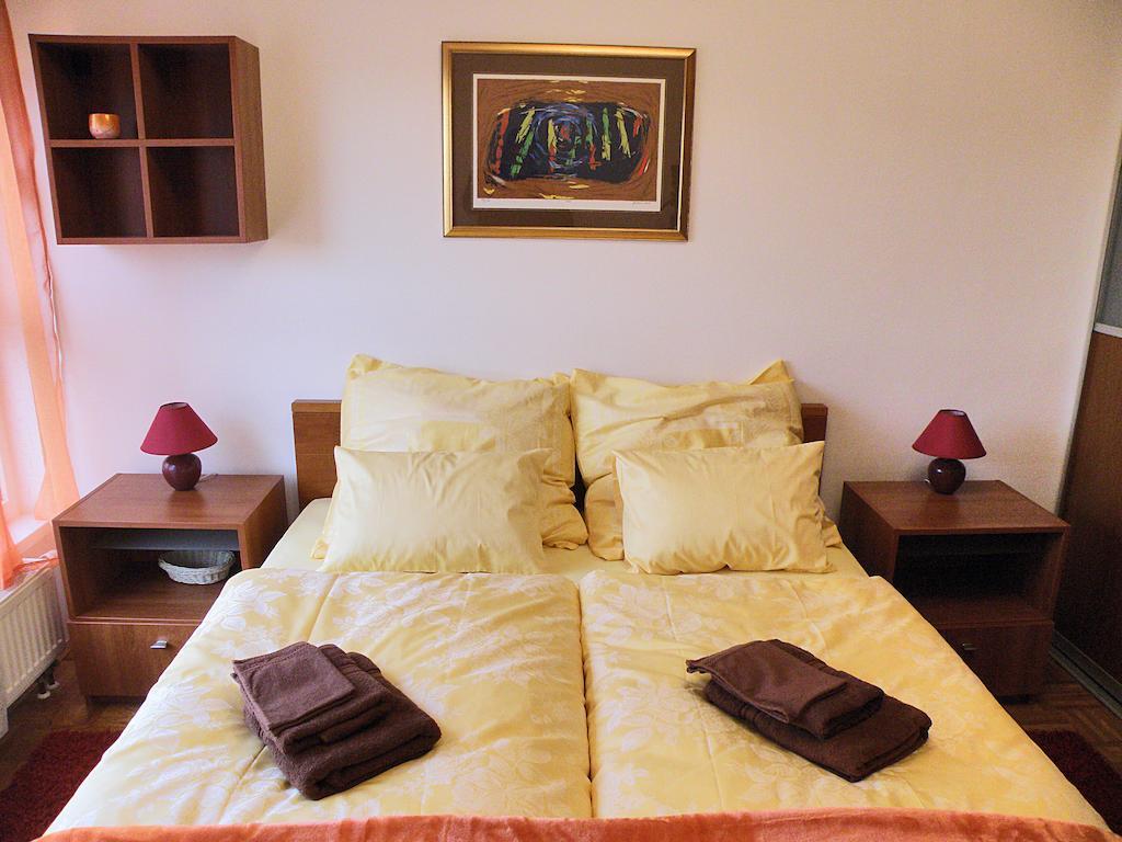 Prestige Apartman Zagreb Bagian luar foto